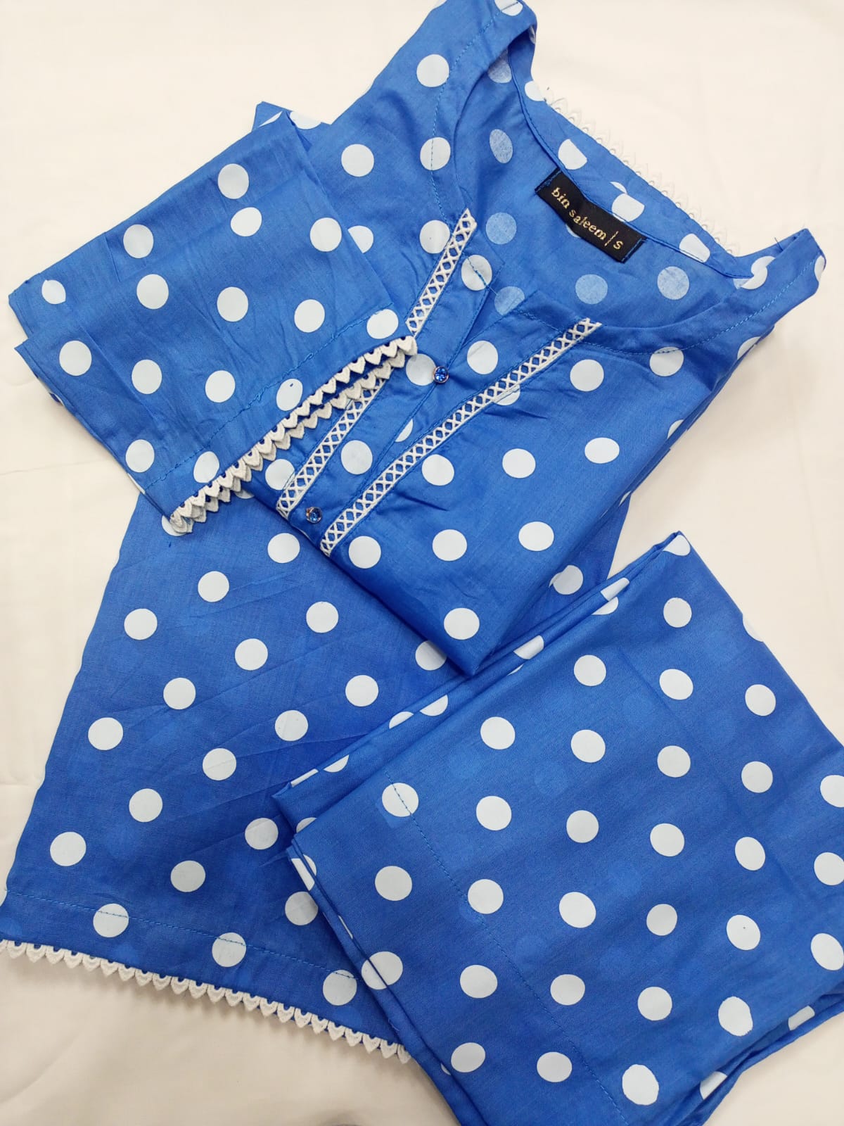 PREMIUM PRINTED POLKA DOTTS PRINT