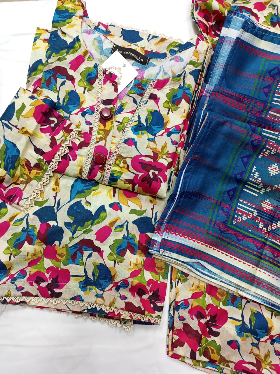 LUXE PRINTS BY BINSALEEM